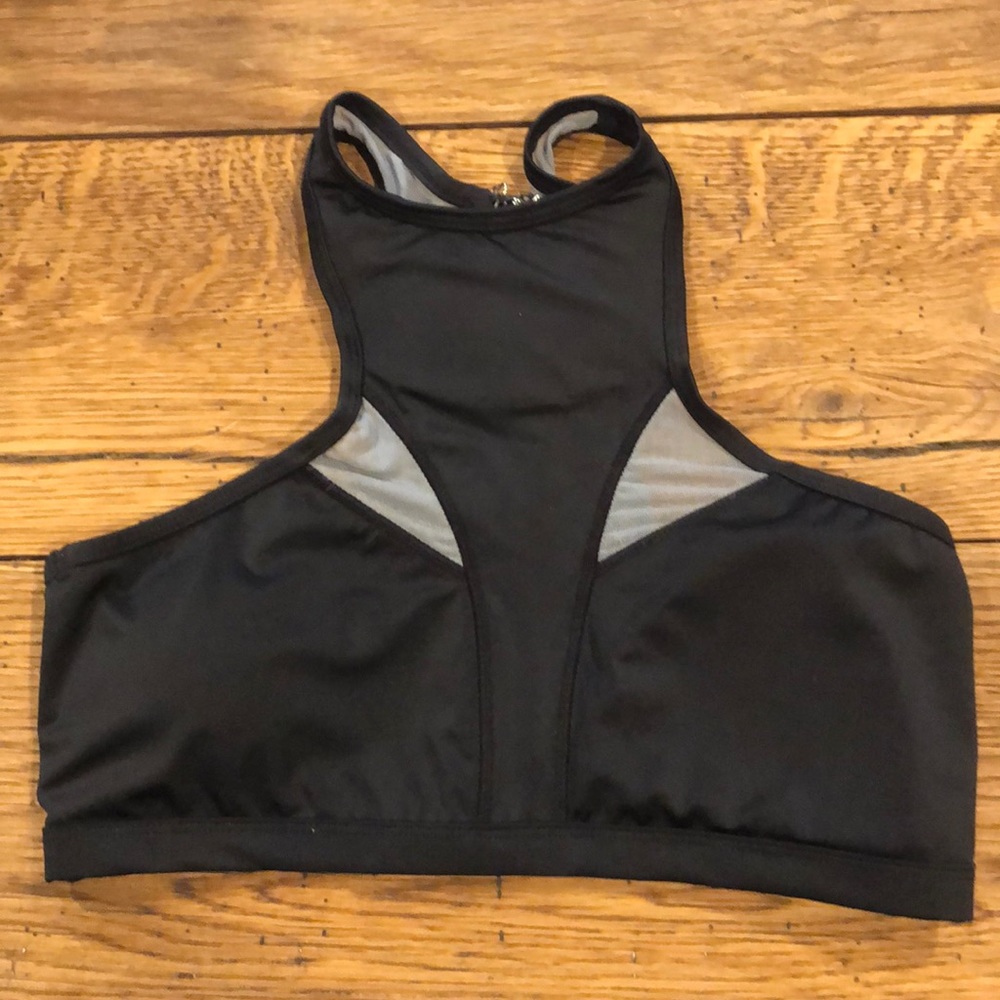 Chestee black sports bra